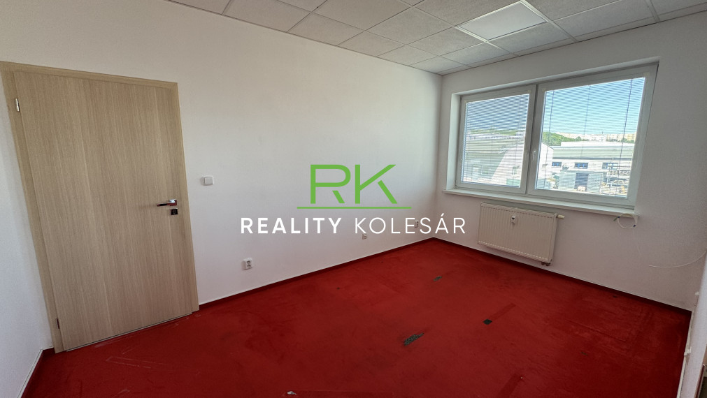 RealityKolesár prenajíma kanceláriu 55 m2, Južná triede, Juh, KE IV.